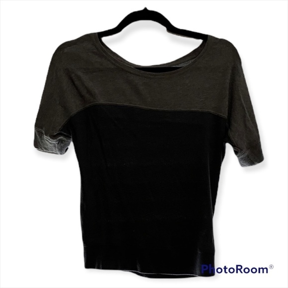 Grey Color Block Aeropostale Tee Shirt - Picture 2 of 4